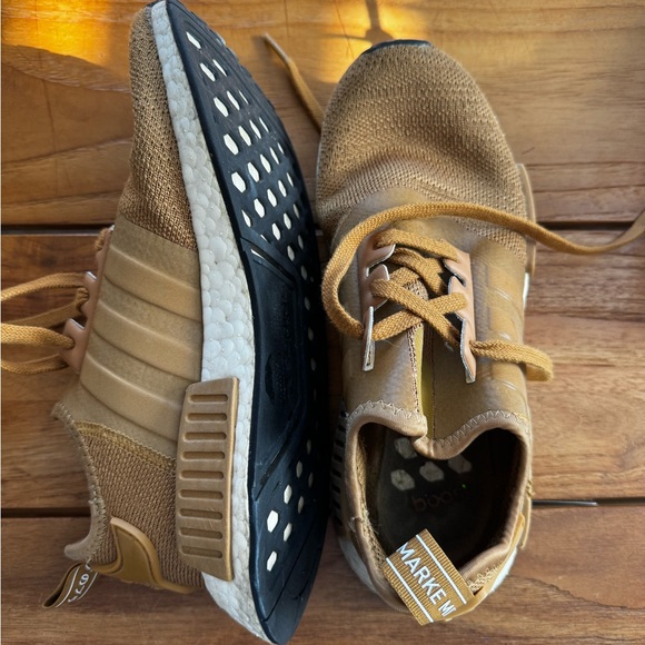 Adidas Sneakers - Picture 2 of 7